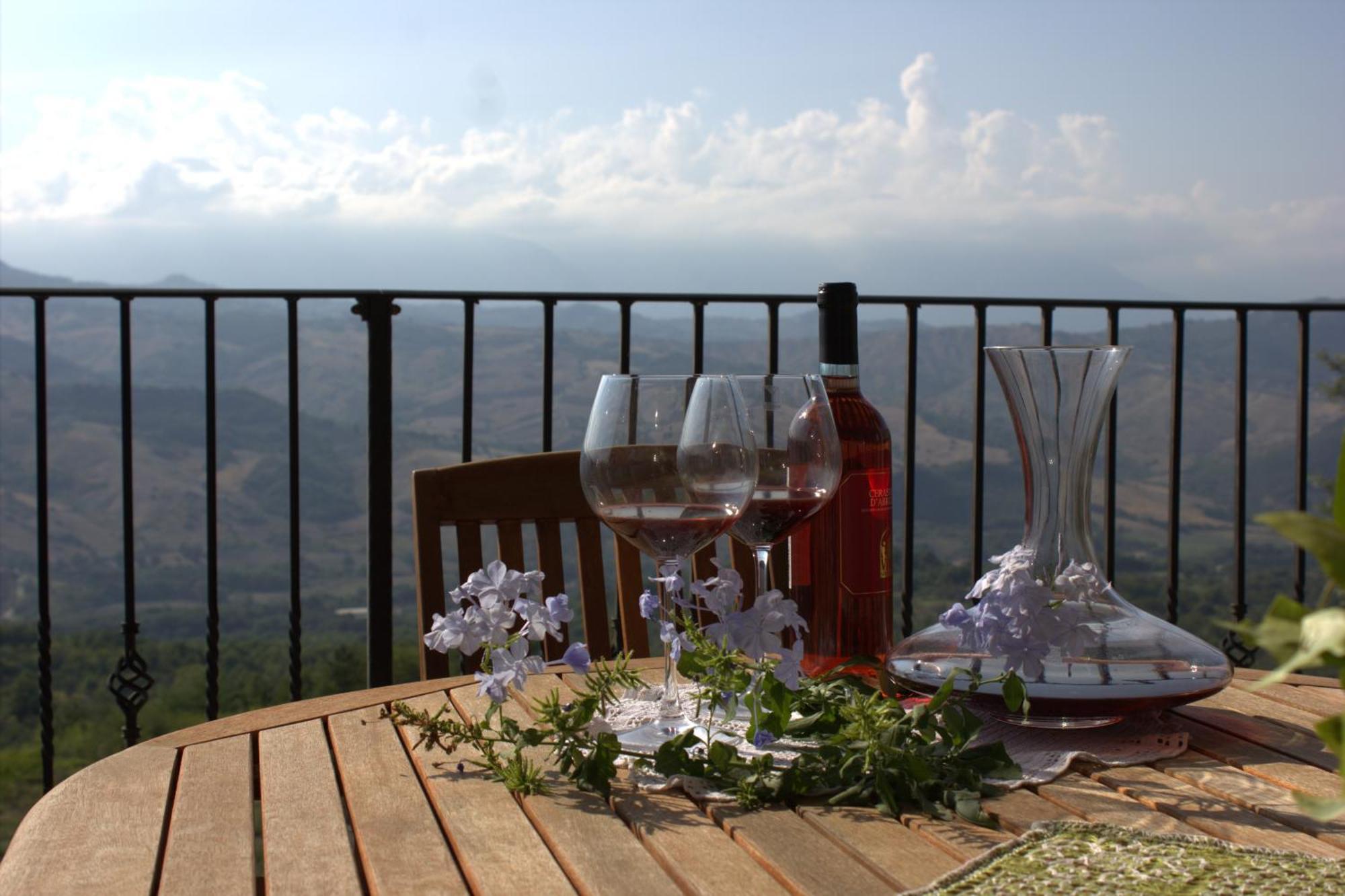 B&B "Za' Vittoria"#LagodiБомба Экстерьер фото